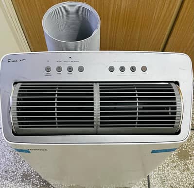 Toshiba Portable AC 1.15 Ton