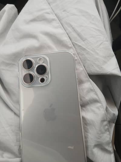 Apple iPhone 16 Pro Max