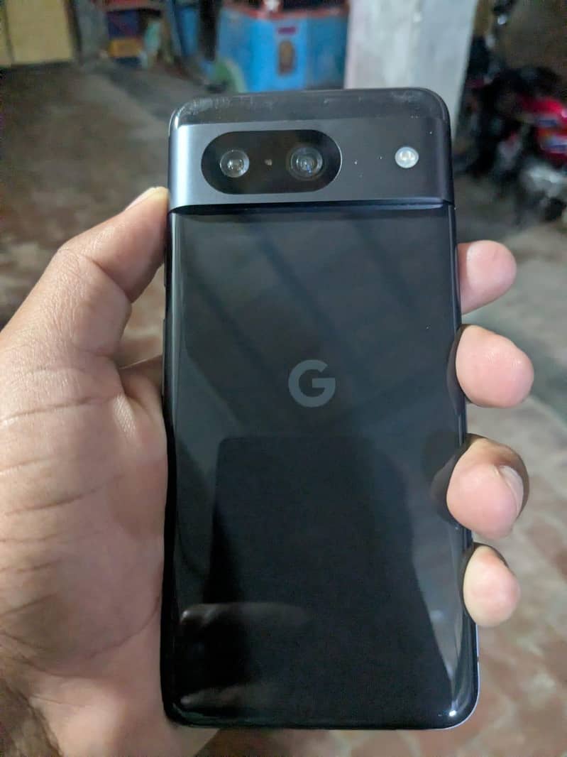 Google Pixel 8 5
