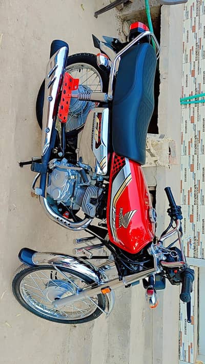 Honda 125 Silver Special Edition