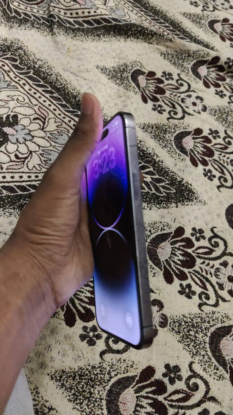 Apple iPhone 14 Pro Max 3