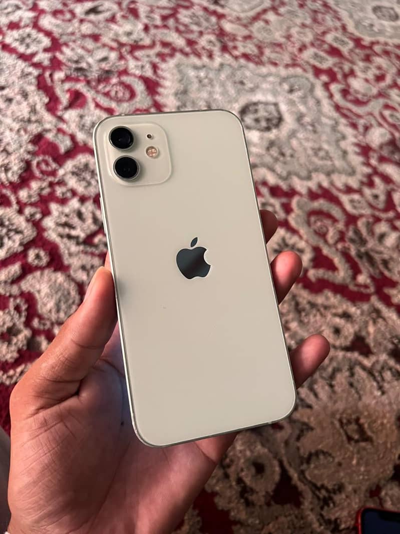 Apple iPhone 12 0