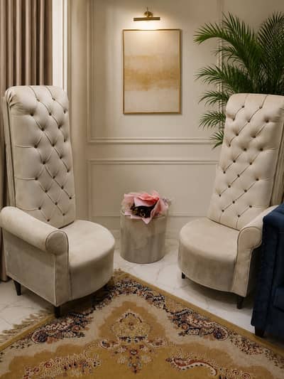 2 seater sofa for sale in execellent condition