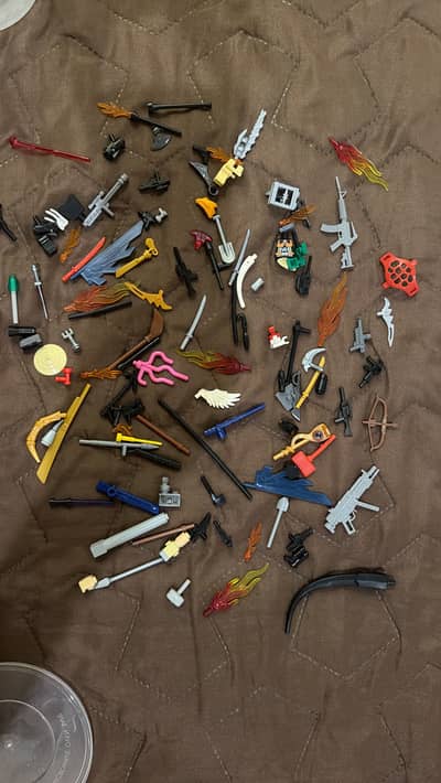 Original 100% guaranteed Lego figures with accessories