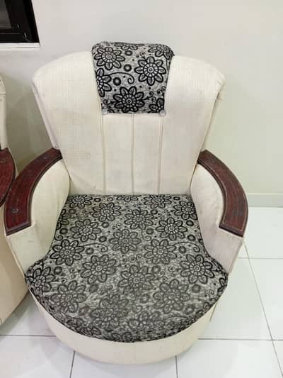7 seater sofa set for sale. Moving out sale