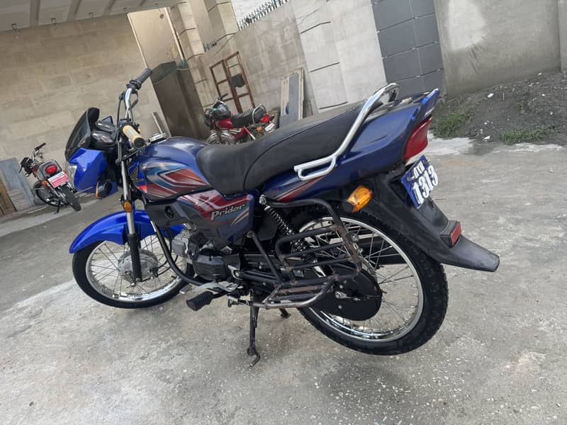 Model ; 2024/2025 4