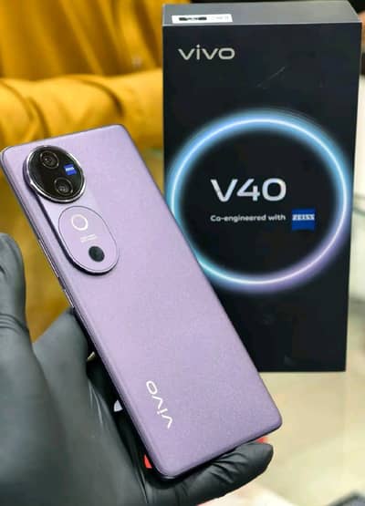 Vivo V40