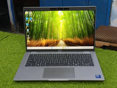 Dell Latitude 5450 Core ultra 5 125h 14core 18thread 8gb ram DDR 5 256