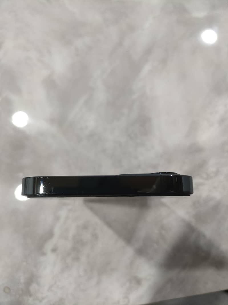 Apple iPhone 12 Pro 3
