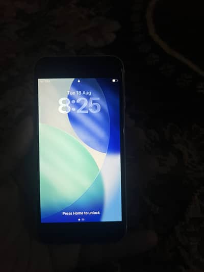 Apple iPhone SE