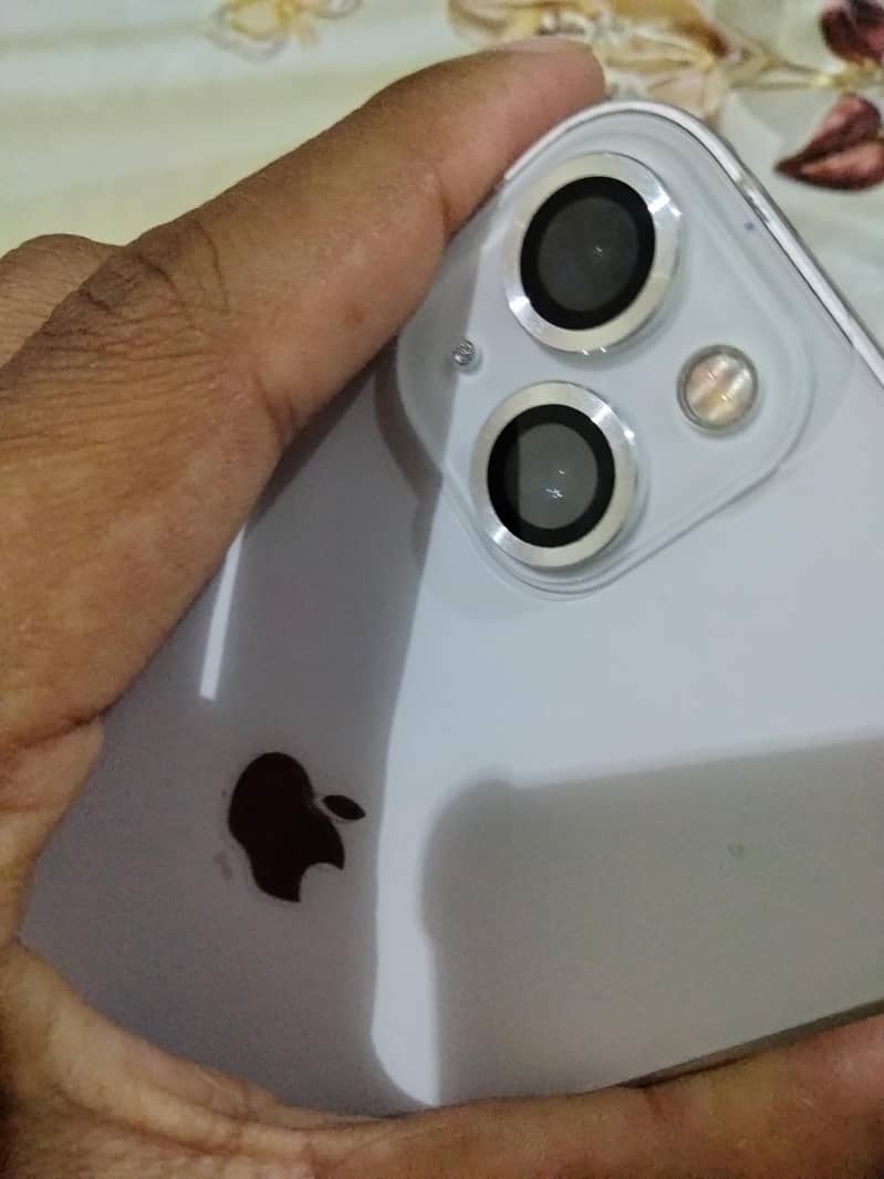 Apple iPhone 13 3