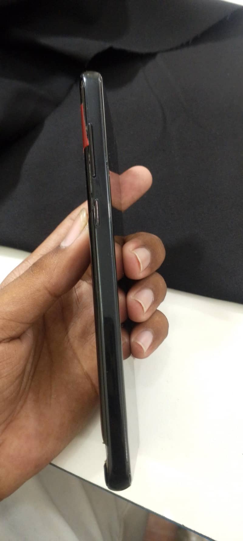 Samsung Mobile S8 Plus 1