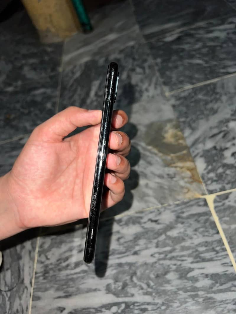Apple iPhone XS Max 3