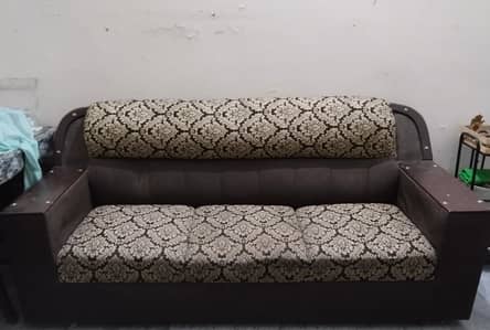 6 Seater Sofa Set Good Condition For Sale (3+2+1),Wooden Arms Brown