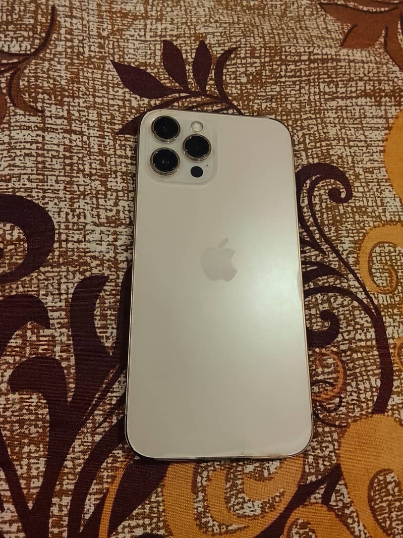 Apple iPhone 12 Pro Max 4