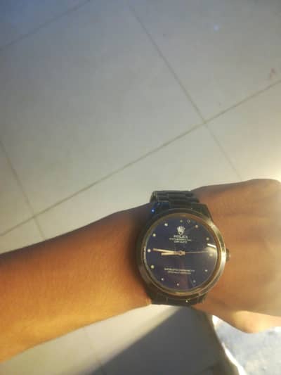 Best watch to cantect sim no  what's app