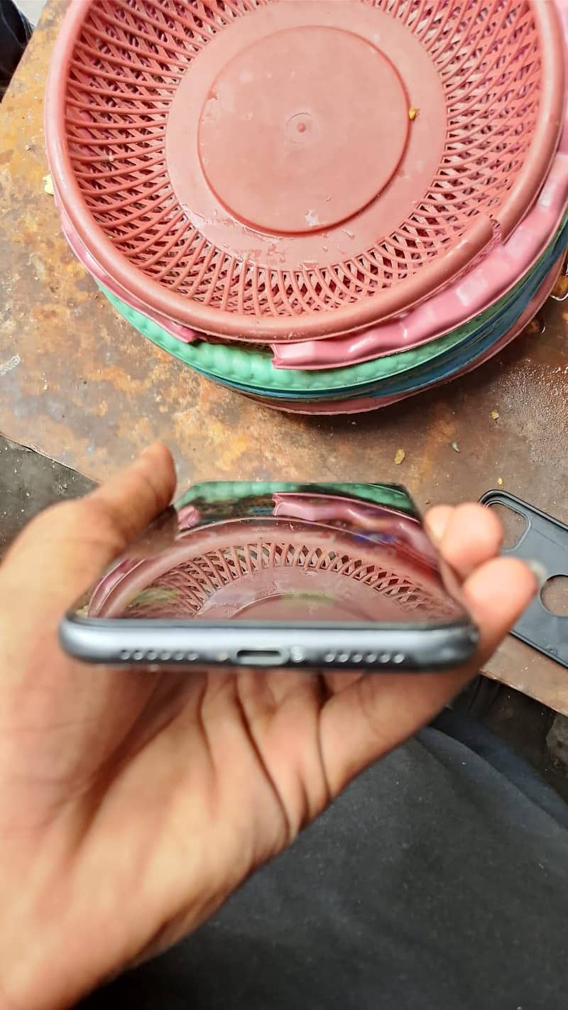 Apple iPhone 11 2