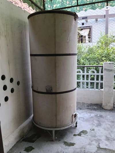 Gandum Bharola (wheat storage) with stand