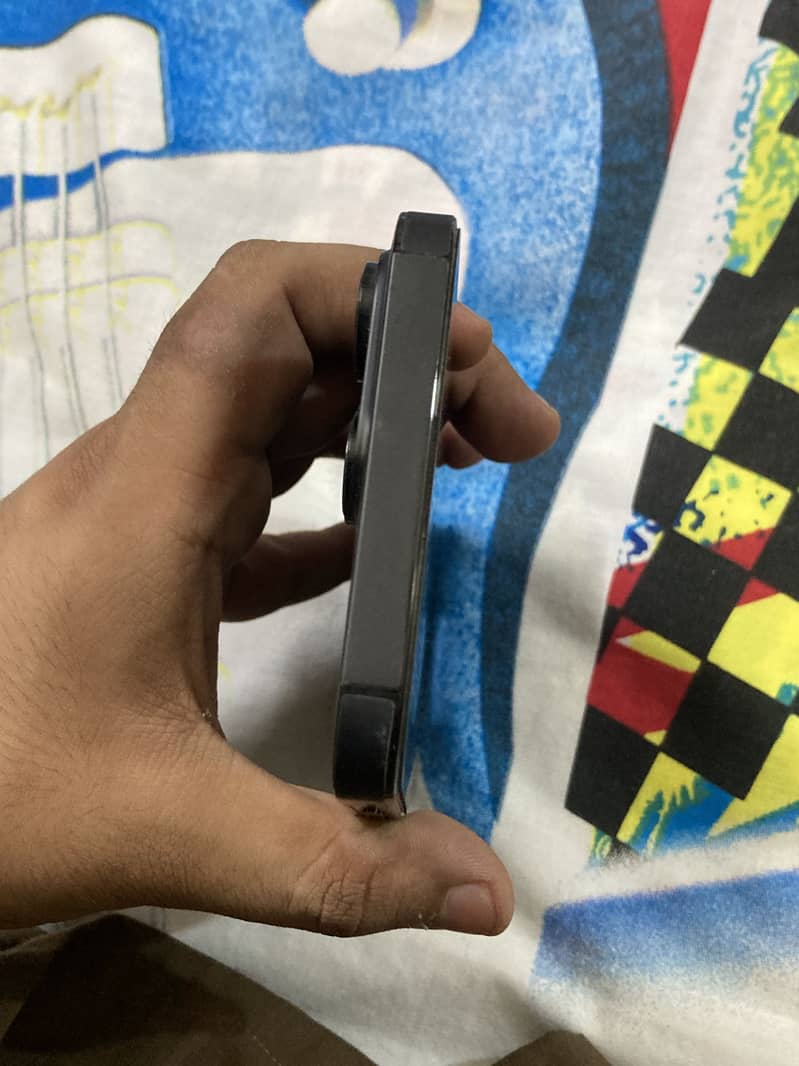 iPhone 14 Pro Max 3