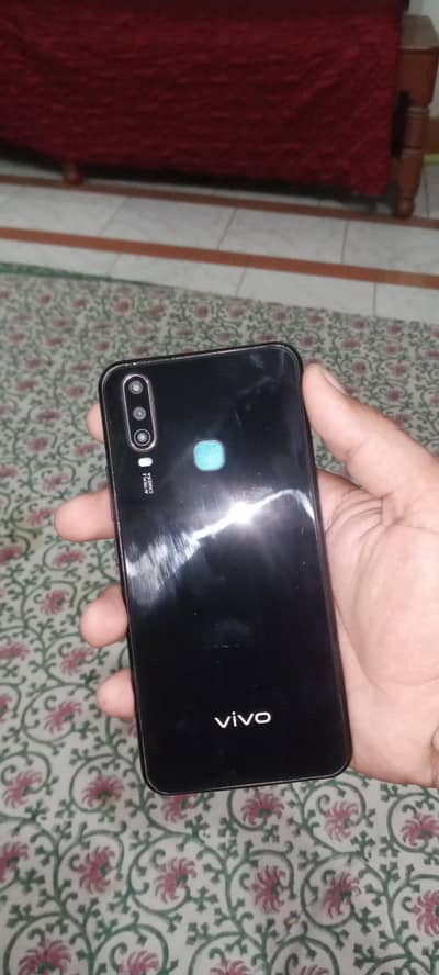 Vivo Y17