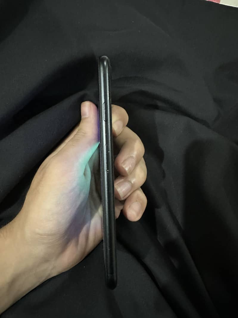 Apple iPhone SE 4