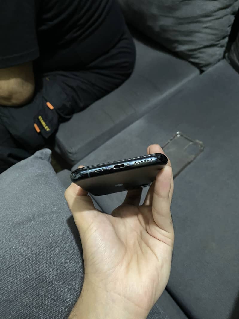 Iphone 11 pro 3