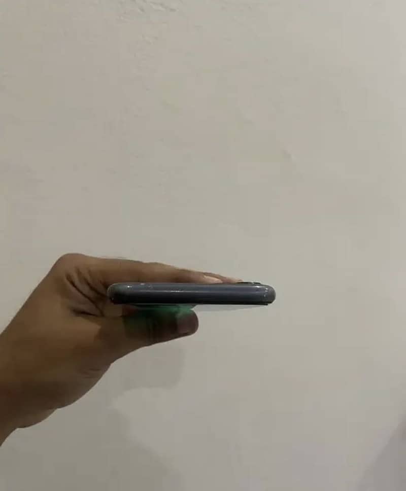 Apple iPhone 11 1