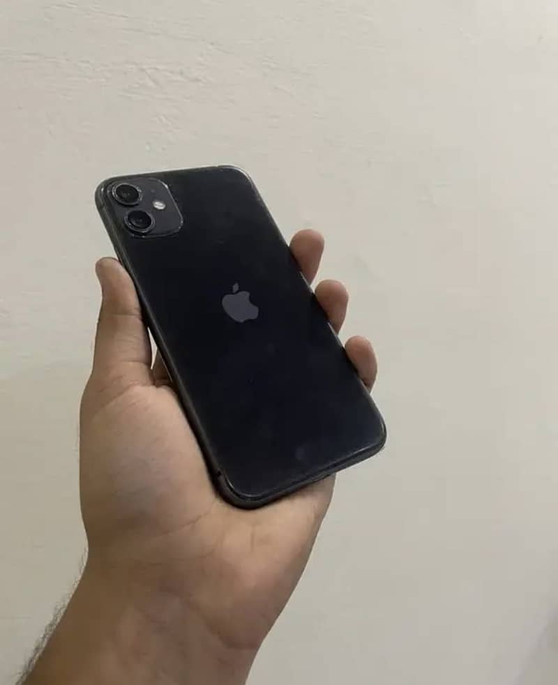 Apple iPhone 11 3