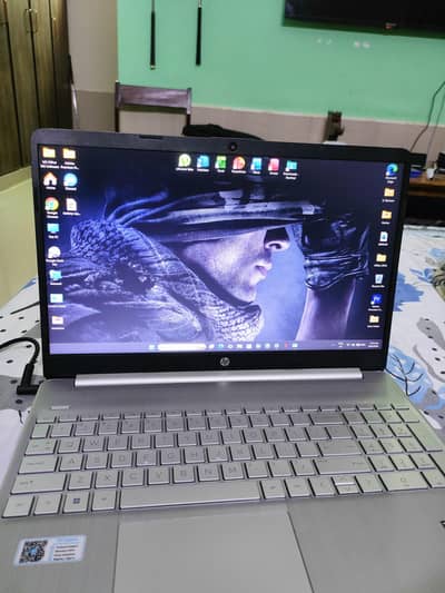 HP 15s Laptop
