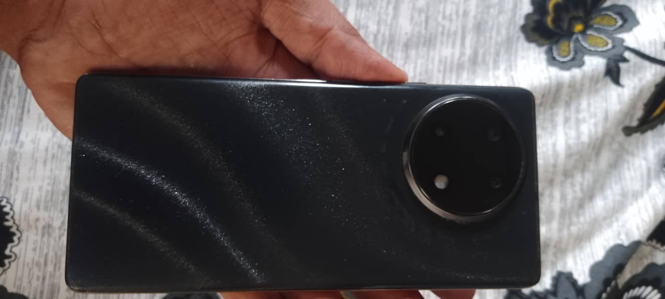 Tecno CAMON 30 1