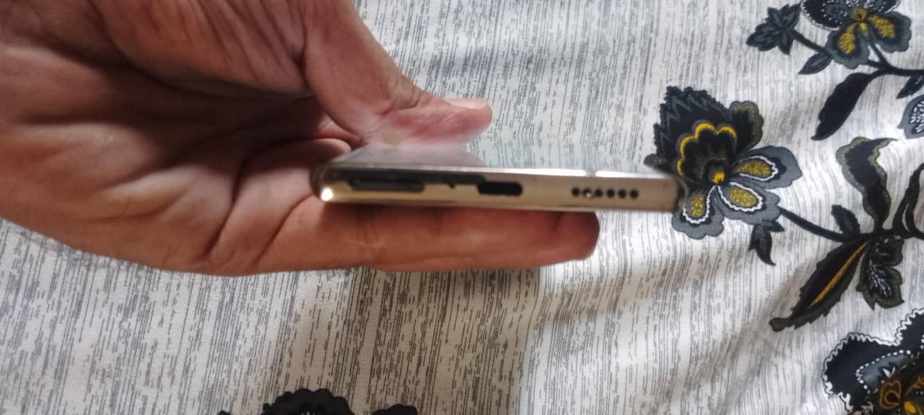 Tecno CAMON 30 5