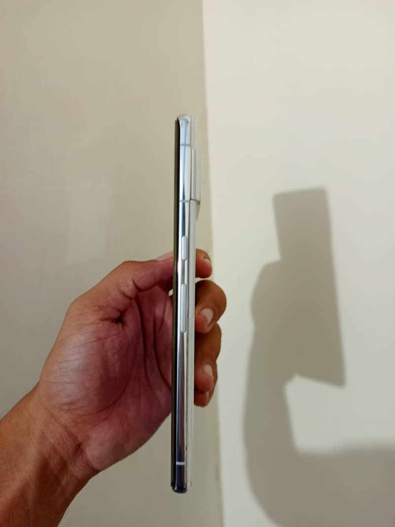 Google Pixel 7 Pro 2