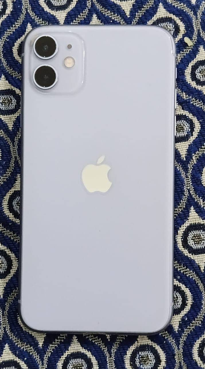 Apple iPhone 11 0