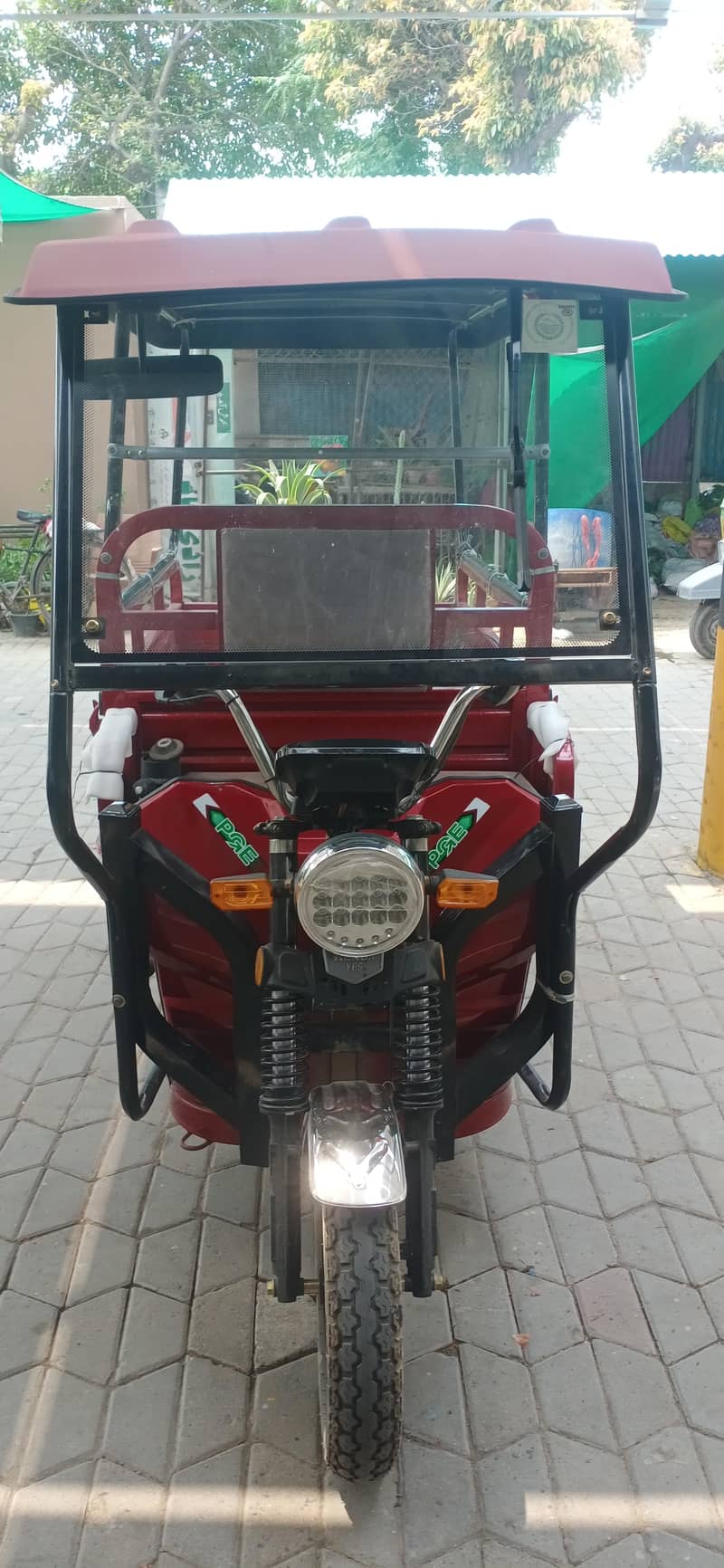 Mini Electric Loader Rickshaw 0