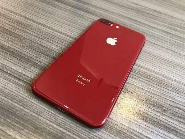 Apple iPhone 8 Plus 0
