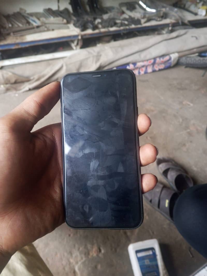 Apple iPhone 11 Pro 5