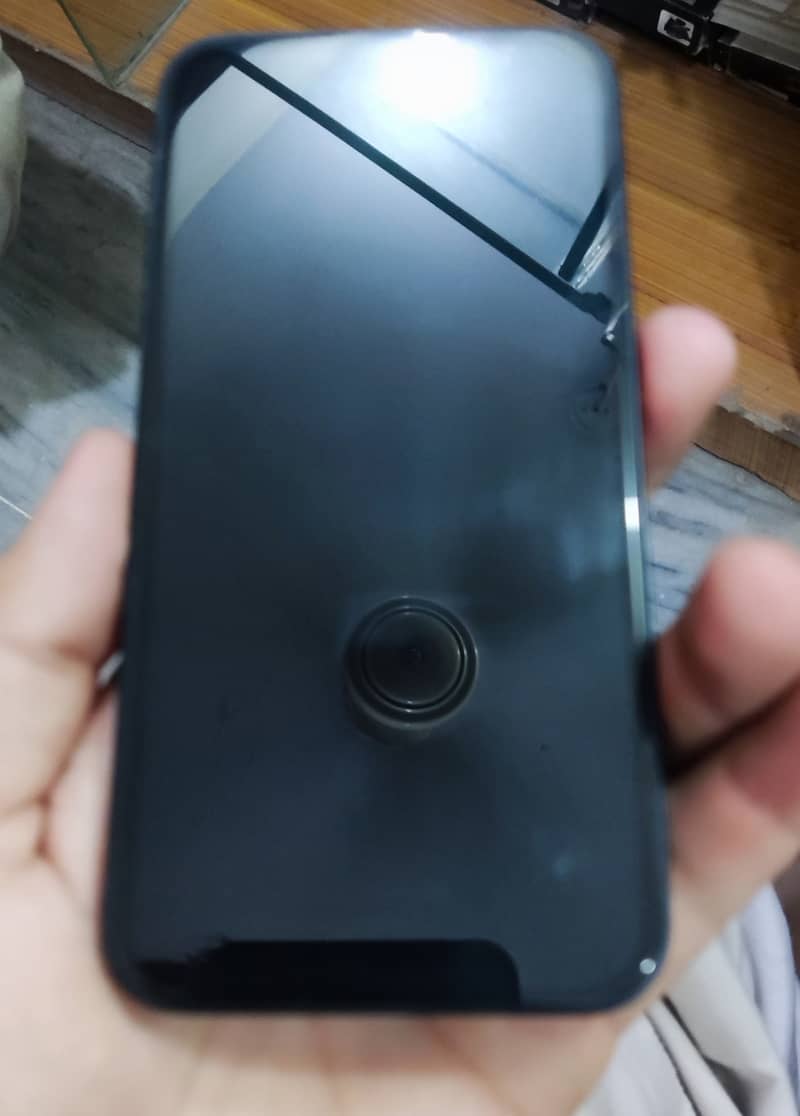 Apple iPhone 13 2