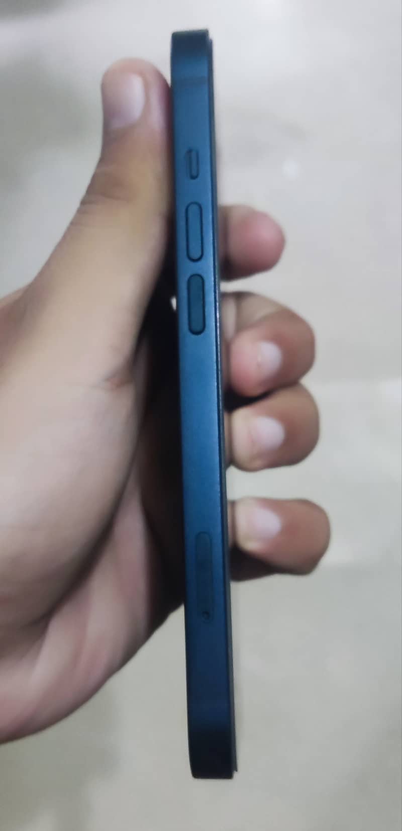 Apple iPhone 13 4