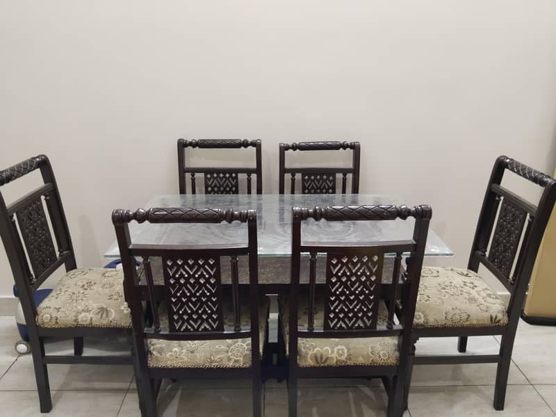 Dinning Table 0