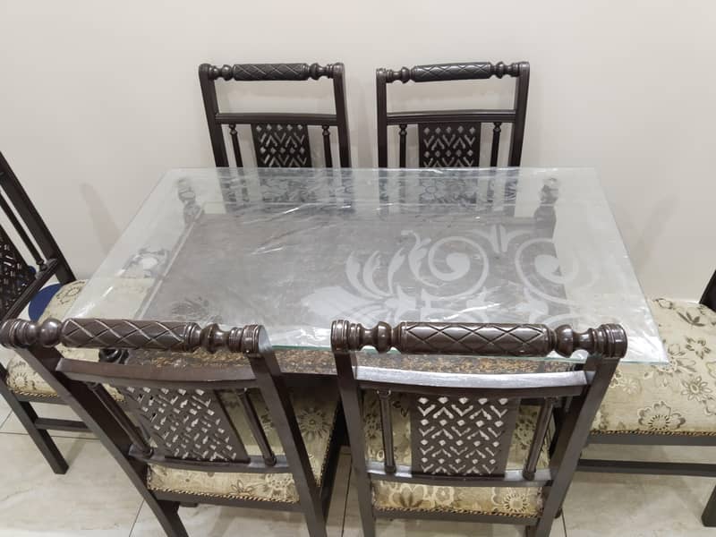Dinning Table 4