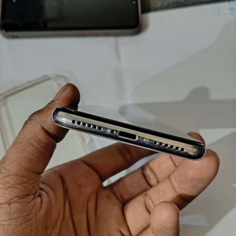 Apple iPhone X 2