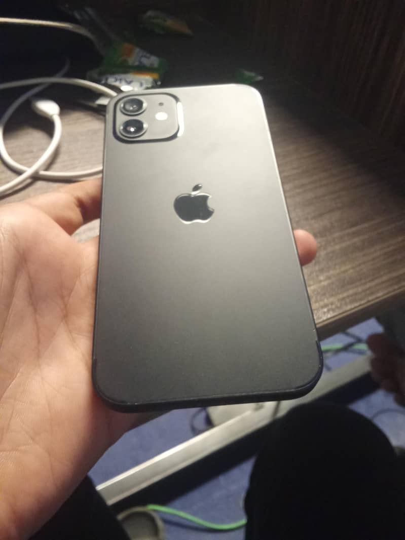 Apple iPhone 12 0