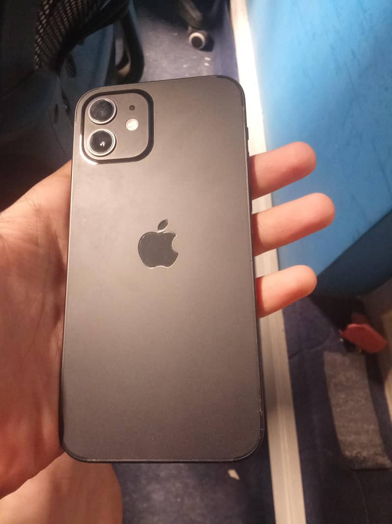 Apple iPhone 12 2