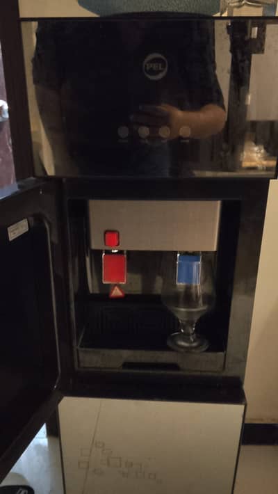 Dispenser , water storage Dispenser , Cold or Hot water dispenser
