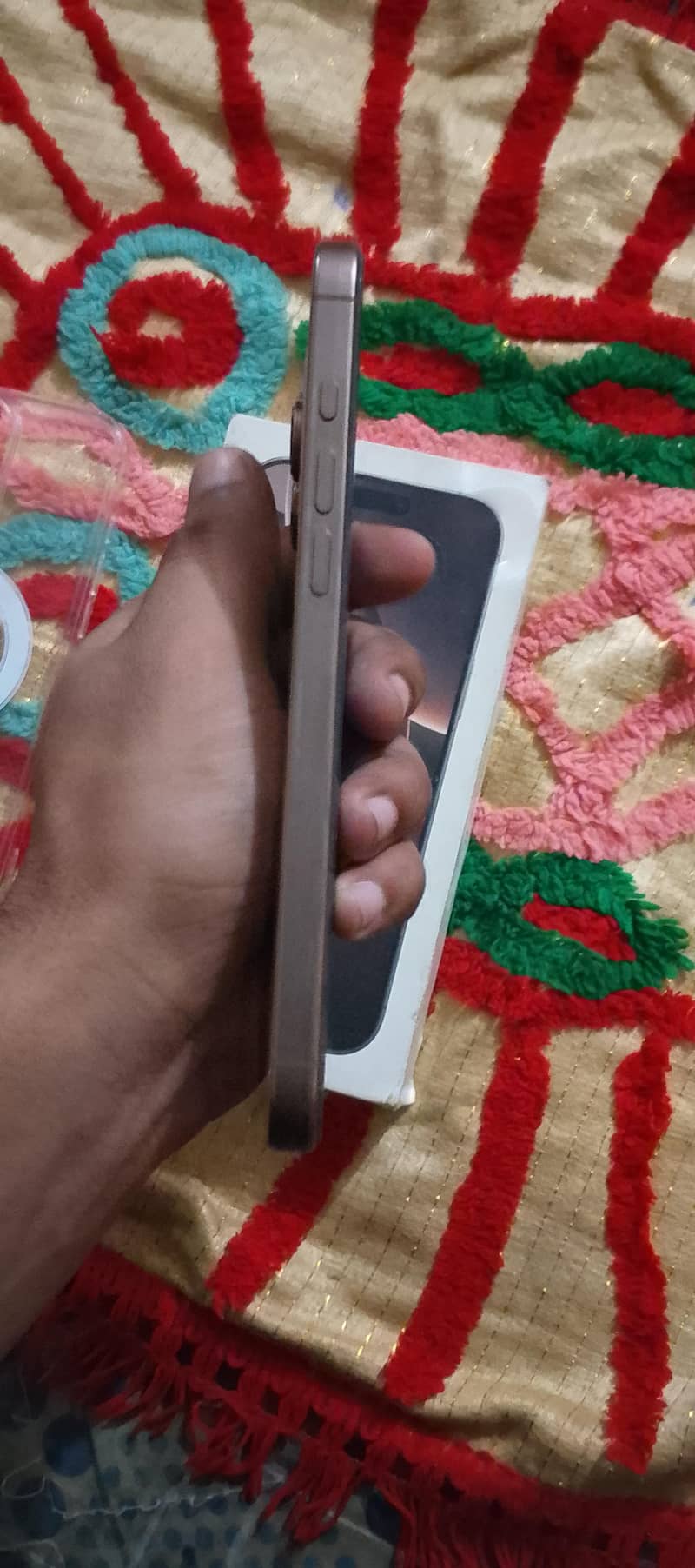 Apple iPhone 16 Pro Max 2