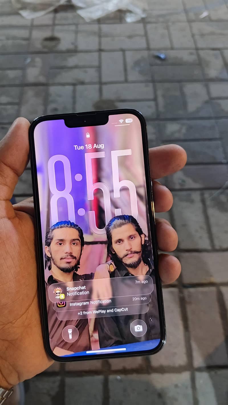 Apple iPhone 13 Pro 1