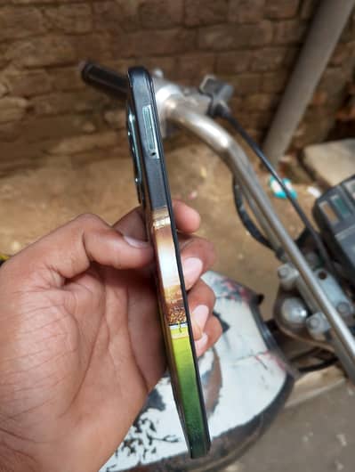 infinix hot 40i 8gb ram 128 storage box sath ha