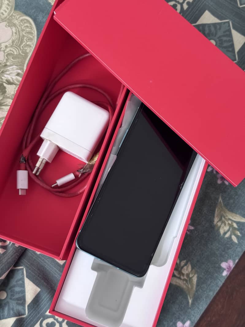 One Plus 8T 1