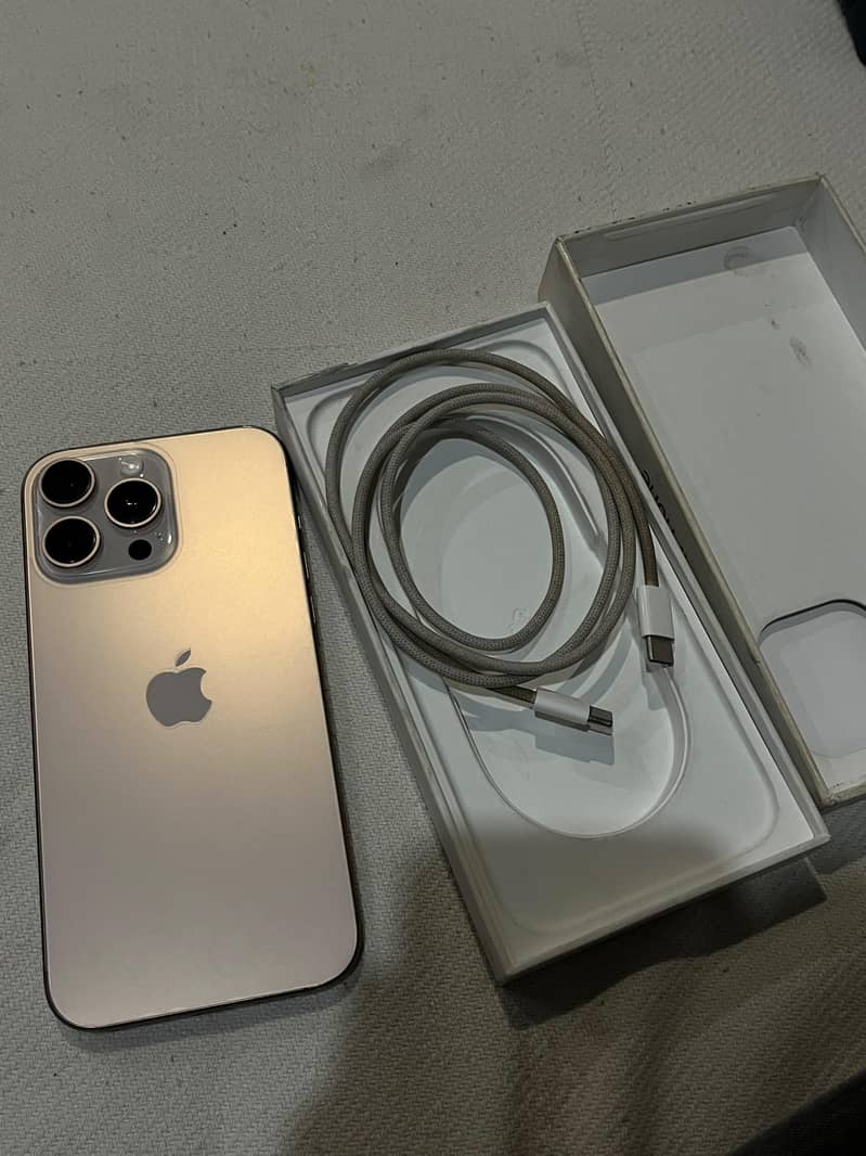 Apple iPhone 16 Pro Max 5