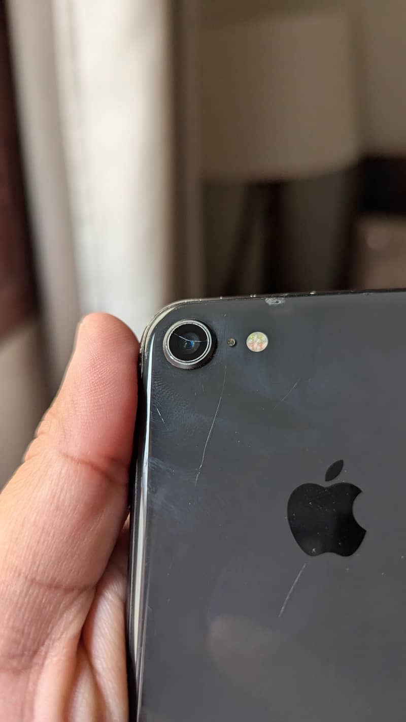 Apple iPhone 8 2